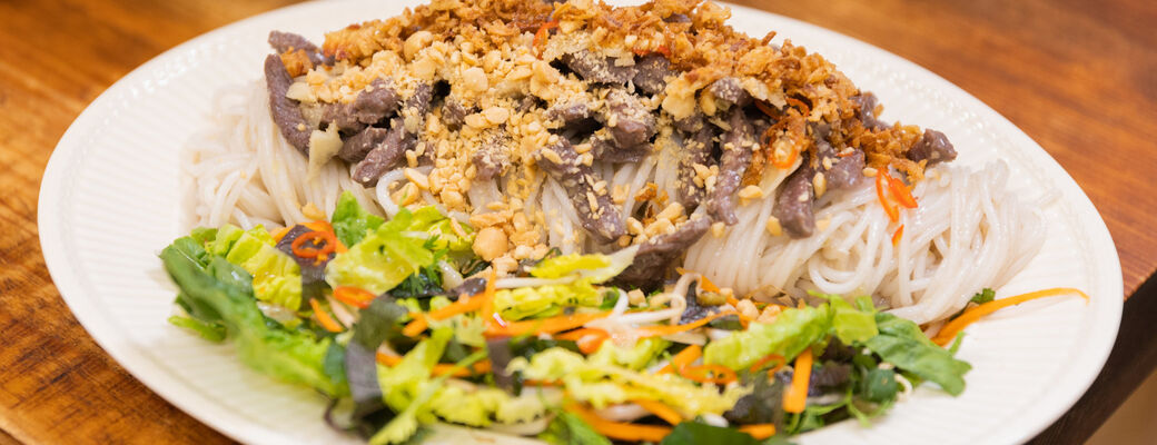Vietnamská kuchyně (Bun Bo Nam Bo)