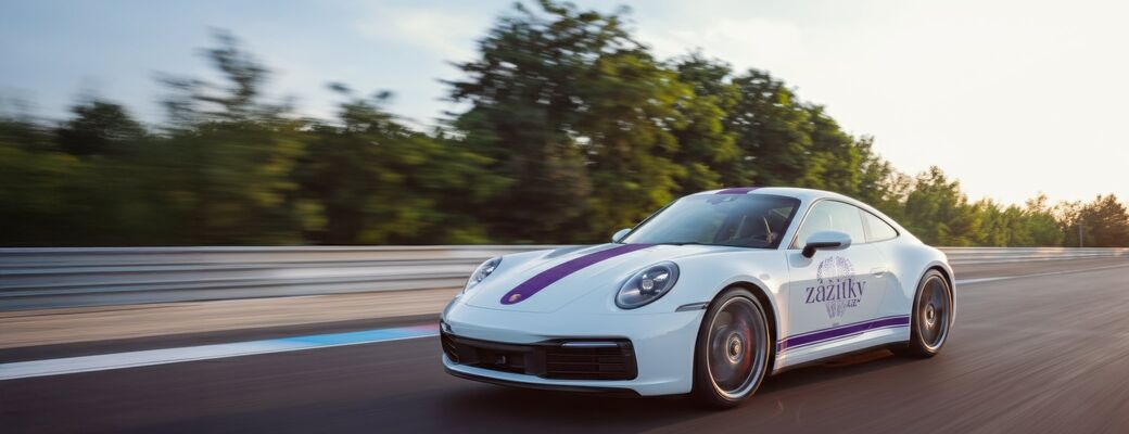 Porsche 911 Carrera 4S v designu Zážitky.cz