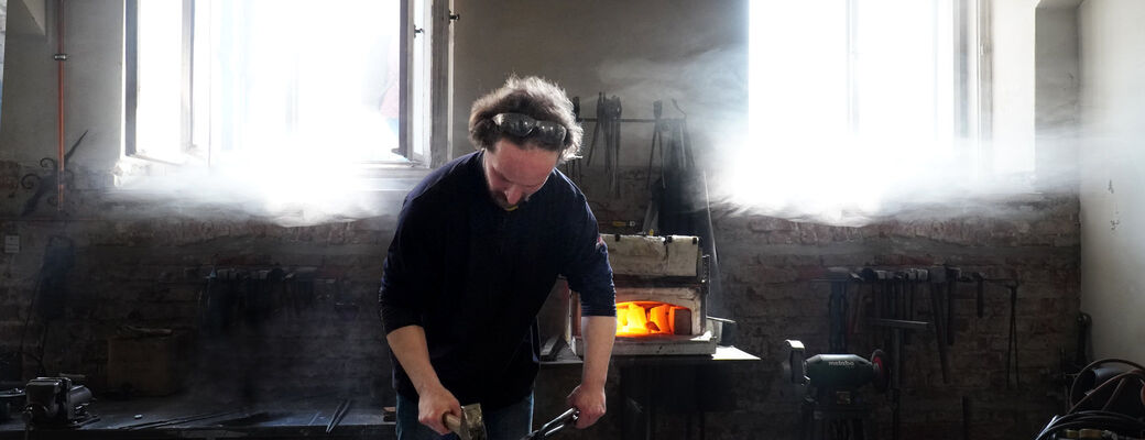 Vyzkoušejte si jedinečné kovářské řemeslo. 
