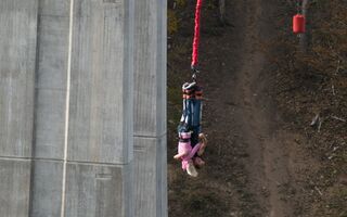 Ústecký kraj - Bungee skok do houpačky pro dva