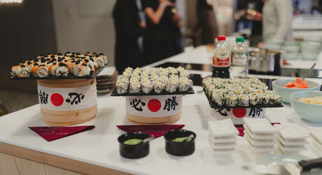 Během kurzu si připravíte několik variací sushi.