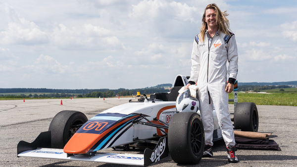 Přemek Forejt a formule F4 Mygale - sluší jim to, že? :)