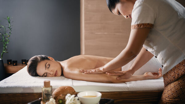 Luxusní masážní rituál pro dámy