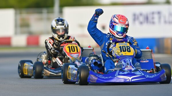 Na výběr máte z více než 20ti motokár.