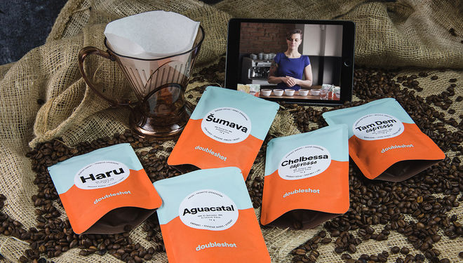 Domácí degustace kávy s pražírnou DOUBLESHOT + 5 druhů špičkové kávy + sada na přípravu kávy
