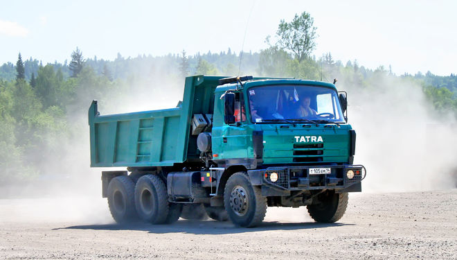 Dobrodružná jízda legendární Tatrou 815