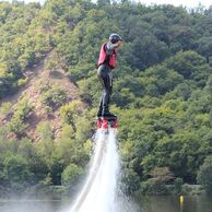 účastník zážitku (Praha, 30) na Flyboardingu