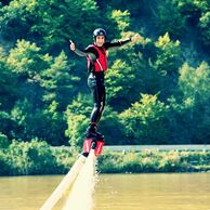 Jan Hála (Praha, 23) na Flyboardingu