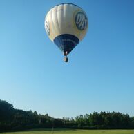 účastník zážitku (Praha, 70) na romantickém letu v balónem pro dva