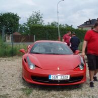 Kateřina Šmidtová (Chomutov, 35) na Jizdě ve Ferrari 458 Italia