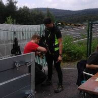 Petr Štěpánek (Karlovy Vary, 25) na bungee skoku do houpačky