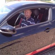 Jiří Kouba (Praha, 59) na jízdě v Lamborghini Huracán nebo Gallardo