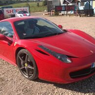 Jaroslav KOTULA (Chropyně, 64) na Jizdě ve Ferrari 458 Italia