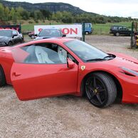 Ivan Kulíšek (Očihov, 55) na Jizdě ve Ferrari 458 Italia