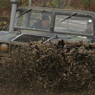 Bohumil Kučera (Kladno, 50) na Projížďce ve vojenském Humvee