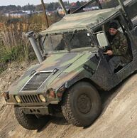 Bohumil Kučera (Kladno, 50) na Projížďce ve vojenském Humvee