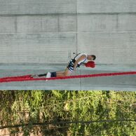 Tomáš Karel (Neratovice-Lobkovice, 19) na bungee jumpingu z mostu