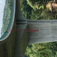 Lukáš Doležal (Klášterec nad Ohří, 29) na bungee jumpingu z mostu