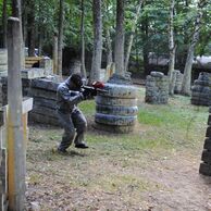 účastník zážitku (Praha, 29) na Paintballu