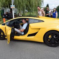 Stanislav Lazarek (Česká Třebová, 50) na jízdě v Lamborghini Huracán