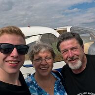 účastník zážitku (Slapy, 68) na vyhlídkovém letu ve fantastickém letounu