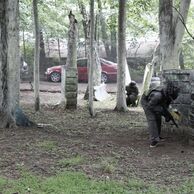 účastník zážitku (Praha, 30) na Paintballu