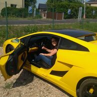 Kristina Hudatzká (Třeboň, 31) na jízdě v Lamborghini Gallardo