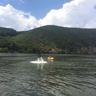 účastník zážitku (Plzeň, 31) na Flyboardingu