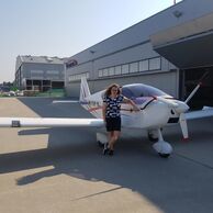 Julie Lenčová (Havířov, 22) na Pilotování malého letounu na zkoušku