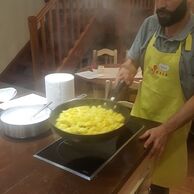 Zbyšek Verkner (Praha, 33) na Gurmánském kurzu vaření