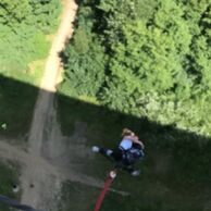 účastník zážitku (Most, 21) na Bungee jumping z mostu ve dvou