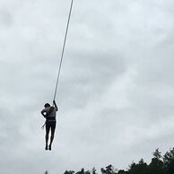 účastník zážitku (Benešov, 33) na bungee skoku do houpačky