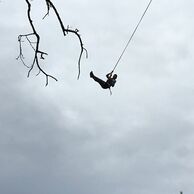 účastník zážitku (Benešov, 33) na bungee skoku do houpačky