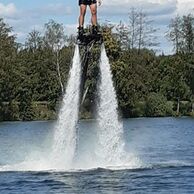 účastník zážitku (Jicin, 32) na Flyboardingu