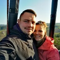 Monika a Tomáš Klikovi (Struhařov, 29) na romantickém letu v balónu pro dva