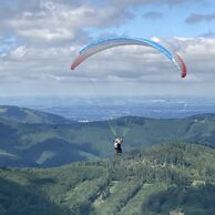 účastník zážitku (Praha, 28) na Tandemovém paraglidingu - vyhlídkovém letu