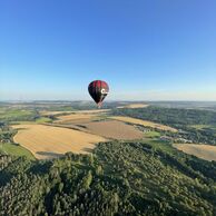 Roman Pilař (Dvůr Králové nad Labem, 38) na letu balónem