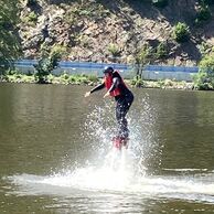 účastník zážitku (Mladá Boleslav, 52) na Flyboardingu