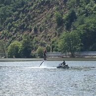 účastník zážitku (Praha, 23) na Flyboardingu