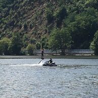 účastník zážitku (Praha, 23) na Flyboardingu