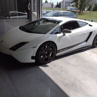 Lukáš Zitterbart (Adamov, 33) na jízdě v Lamborghini Huracán nebo Gallardo