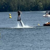 účastník zážitku (Holín, 17) na Flyboardingu