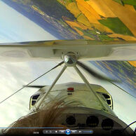 účastník zážitku (Rumburk, 63) na letu akrobatickým letadlem