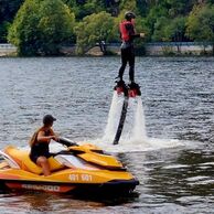 účastník zážitku (Karlovy vary, 11) na Flyboardingu