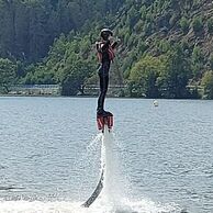 účastník zážitku (Karlovy vary, 11) na Flyboardingu