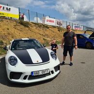 Josef Krištof (Česká Skalice, 40) na Jízdě v Porsche 911 Carrera T kit GT3 na polygonu