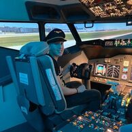 Dagmar Štauberová (Přeštice, 48) na Simulátoru letadla Boeingu 737