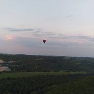 účastník zážitku (Praha, 30) na letu balónem