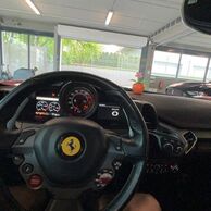 Jiří Zuzaňák (Bělá pod Bezdězem, 20) na Jizdě ve Ferrari 458 Italia