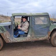 Tomáš Svoboda (Zlonín, 40) na Projížďce ve vojenském Humvee